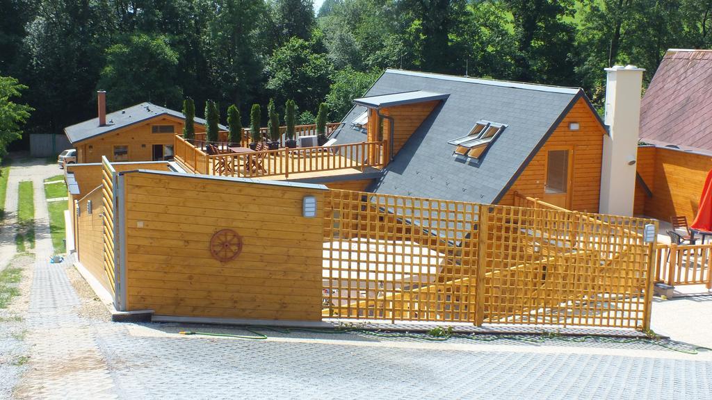 Chaty pod Sokolím Hřbetem Česká Ves Exteriér fotografie