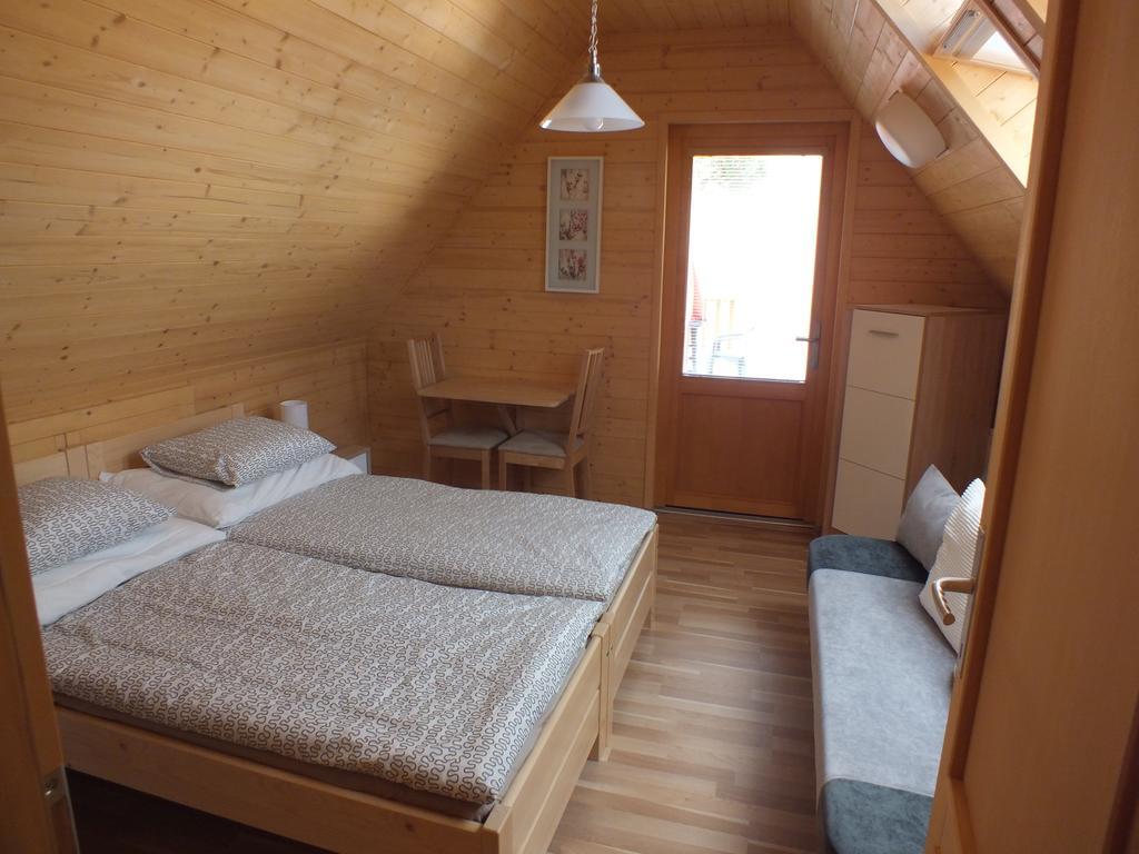 Chaty pod Sokolím Hřbetem Česká Ves Exteriér fotografie